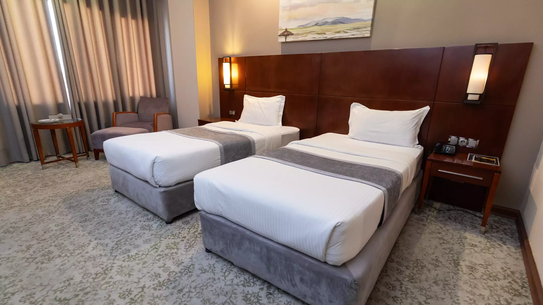Alibaba https://cdn.alibaba.ir/ostorage/hotel-accommodation-images/677929ef7e75320ec907fbf2_هتل میراژ - اتاق دوتخته سینگل.webp